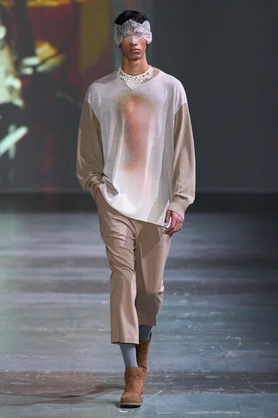 Look 23